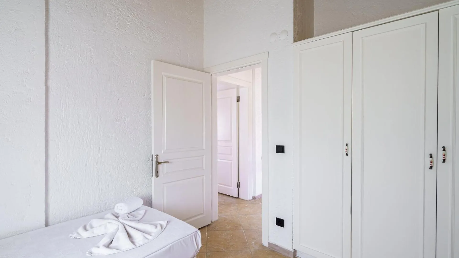 Stone Villa Near Long Beach & Kusadasi Shopping Mall 土耳其